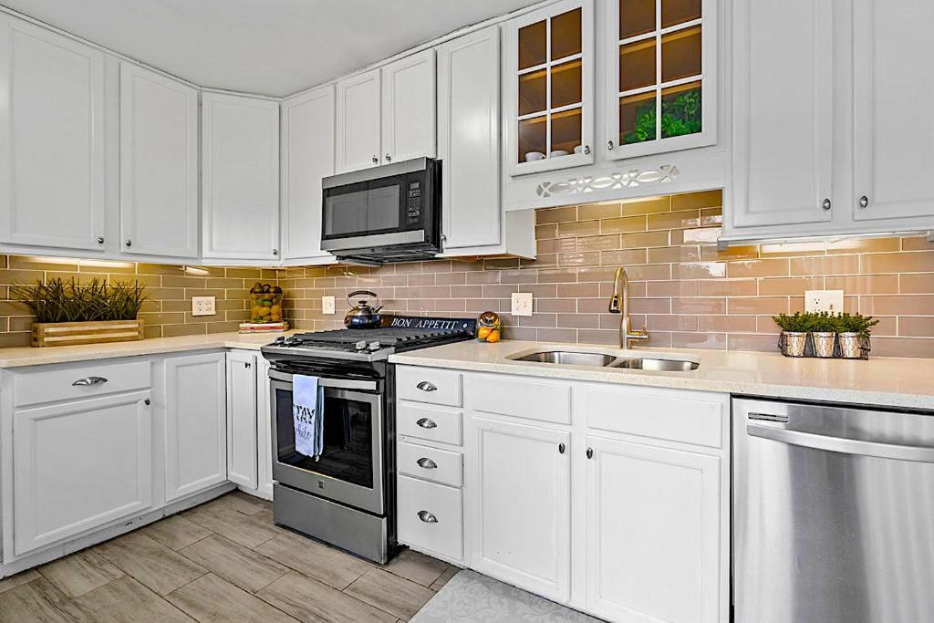 Goodkarma Rentals Refreshed Smyrna Home Near Battery Atl Half Mile To Interstate Atlanta Eksteriør billede