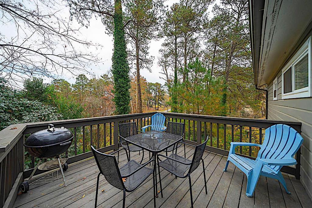 Goodkarma Rentals Refreshed Smyrna Home Near Battery Atl Half Mile To Interstate Atlanta Eksteriør billede